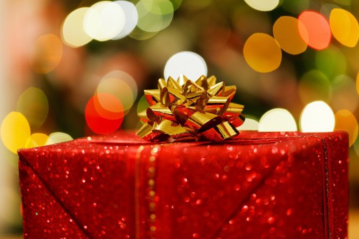 christmas-present-83119_960_720 christmas-present-83119_960_720