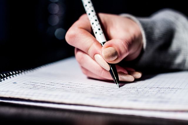 writing-933262_640 writing-933262_640
